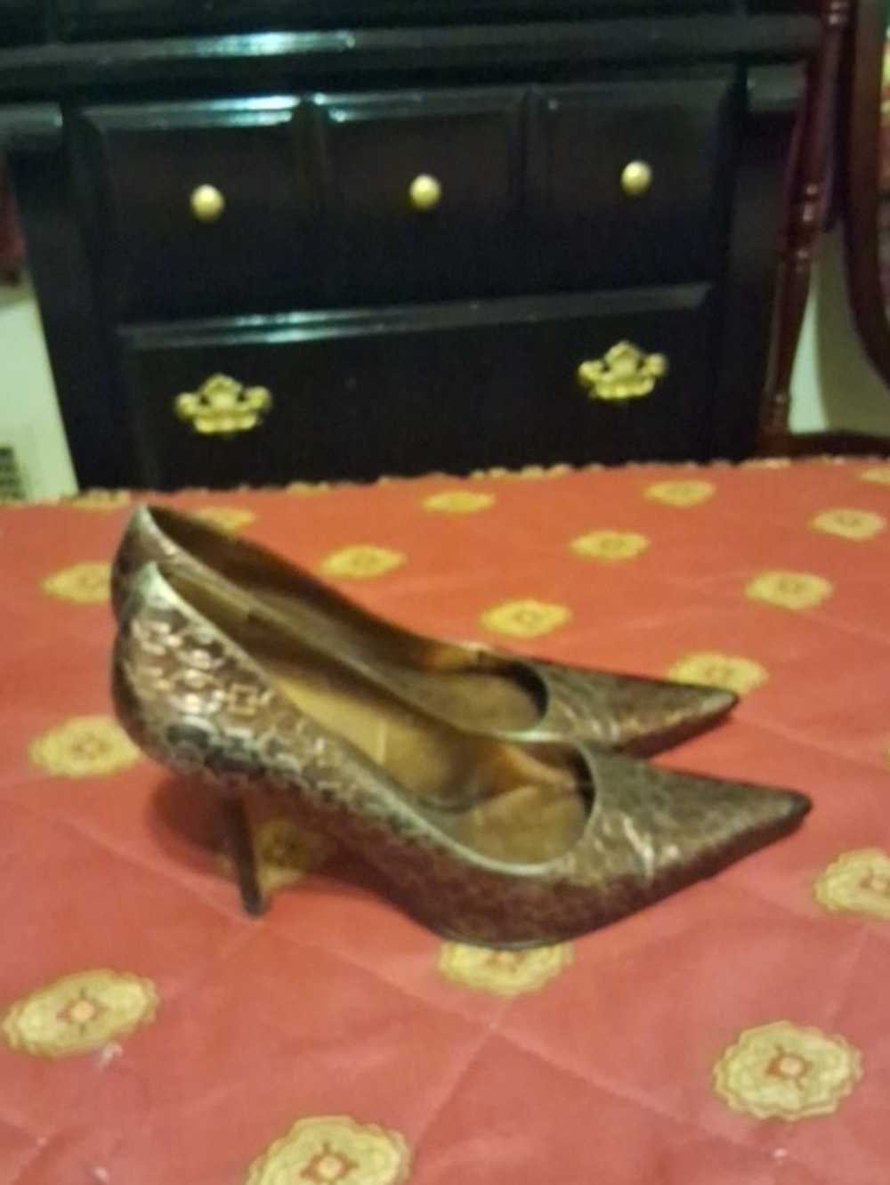 Nine West Brown Croc-Embossed Pointed-Toe Pumps